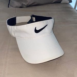 Nike golf visor hat
